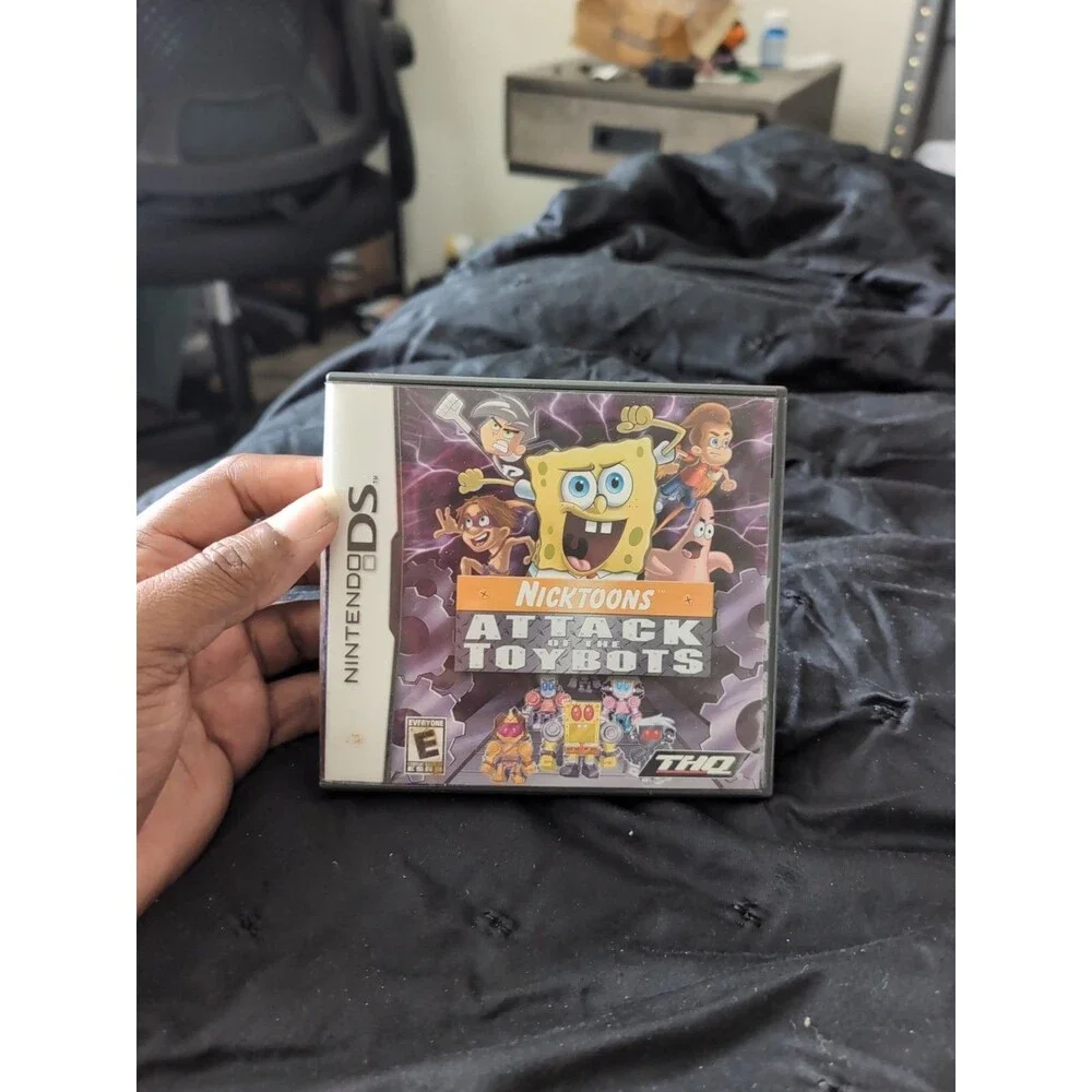 FREE SHIPPING Nicktoons: Attack of the Toybots ~ (Nintendo DS) VG CIB W/ MANUAL
